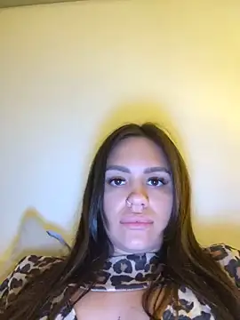 SiennaLuxexx online show from 06-15-26, 12:49