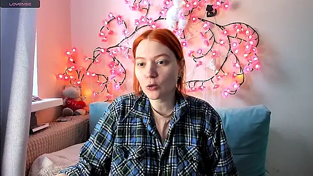 Ungoliant Kiss online show from 05-28-26, 04:24