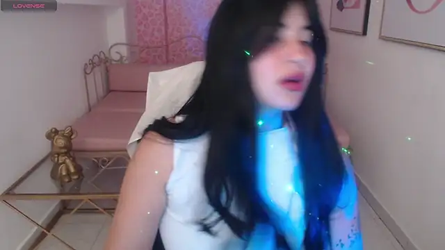 Nina harpper  online show from 01-17-26, 01:26