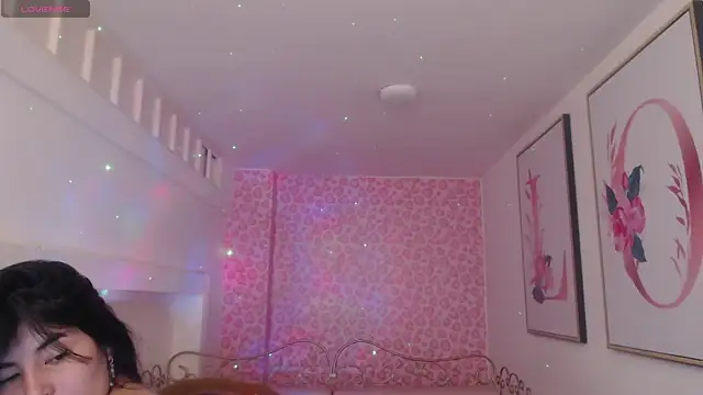 Nina harpper  online show from 01-06-26, 01:15