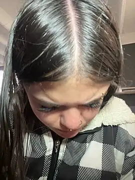 Camila Duarte2 online show from 01-14-26, 01:37