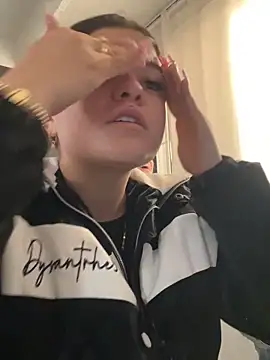 Camila Duarte2 online show from 01-06-26, 01:37