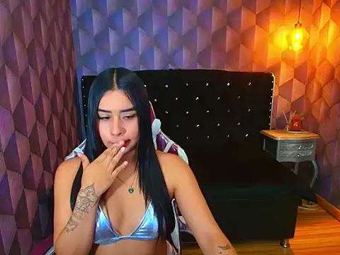 ScarlettDreew online show from 12-05-25, 04:44