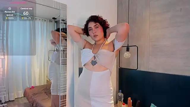 MissSavage  online show from 12-18-25, 07:50