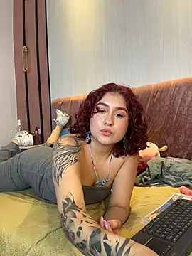 MissSavage  online show from 05-22-26, 06:17