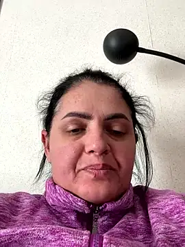 Snapshot of gini92 chatting on 01-12-26, 11:17 gini92 online show from 01-12-26, 11:17