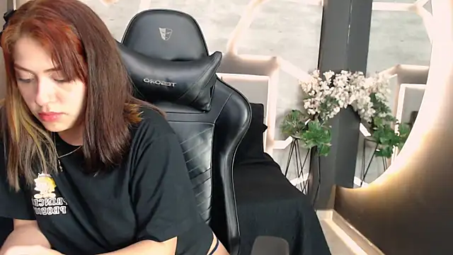 NaughtyNebula online show from 12-01-25, 10:21