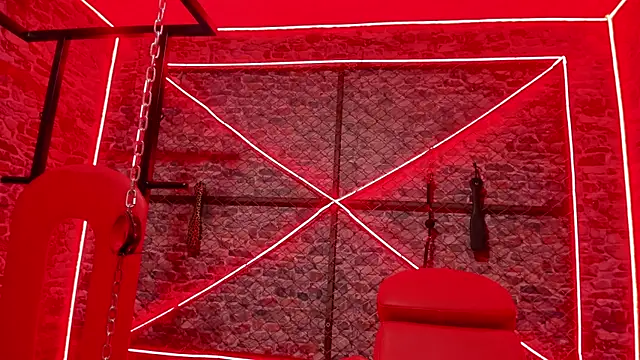 NaughtyNebula online show from 12-19-25, 07:16