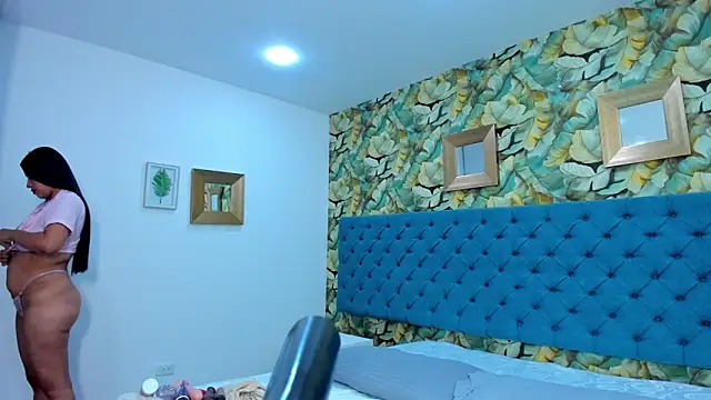 Snapshot of SammyBlassio chatting on 12-15-25, 01:50 SammyBlassio online show from 12-15-25, 01:50