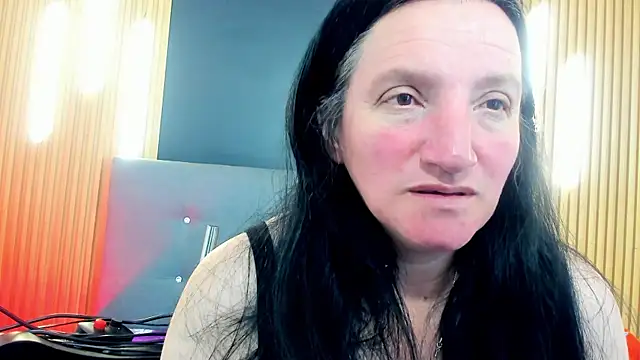 Andre cloefoxx  online show from 03-30-26, 04:03