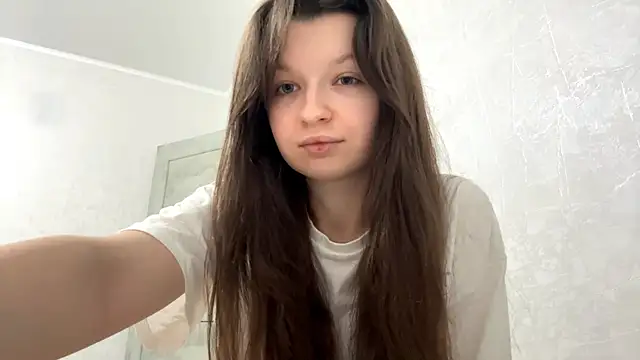 EllieBerrie online show from 12-17-25, 05:29