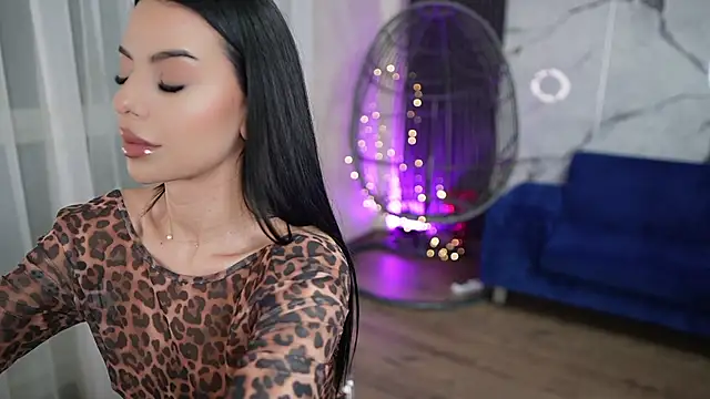 Snapshot of Ivy_Trix chatting on 12-04-25, 06:51 Ivy Trix online show from 12-04-25, 06:51