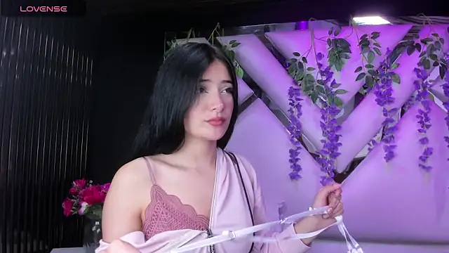 liinzy rouse69 online show from 03-18-26, 03:35