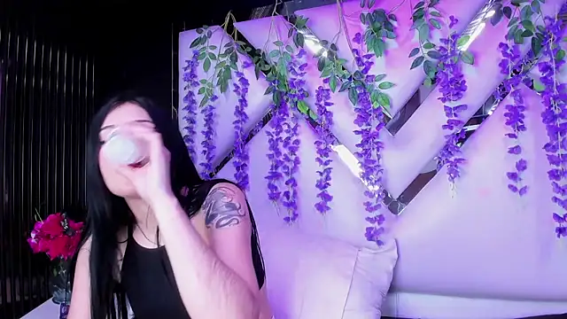 liinzy rouse69 online show from 03-26-26, 06:50