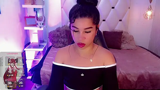 Snapshot of Exotica_Celyne_ chatting on 12-18-25, 11:58 Exotica Celyne online show from 12-18-25, 11:58