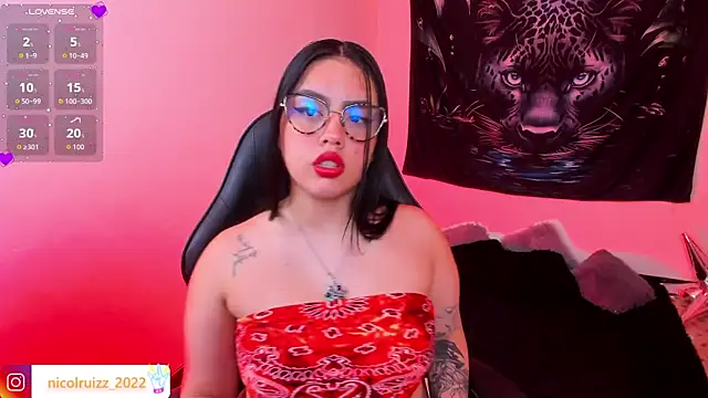 Snapshot of Nicolle_Ruizz chatting on 07-16-26, 10:01 Nicolle Ruizz online show from 07-16-26, 10:01