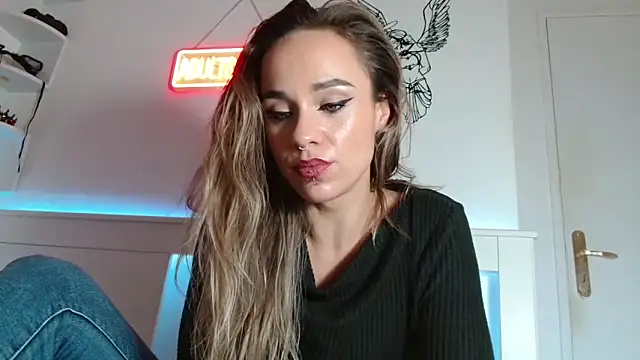 Mllecam online show from 12-05-25, 12:37