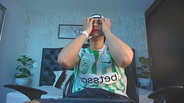 Lander Cruz online show from 12-04-25, 04:50