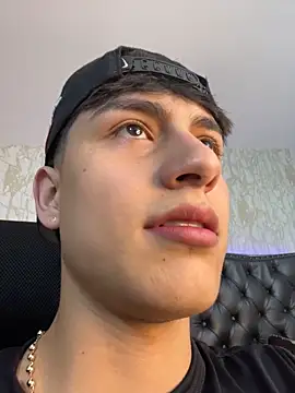 Lander Cruz online show from 04-16-26, 09:04