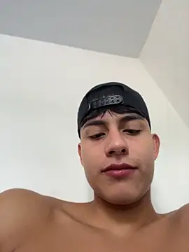 Lander Cruz online show from 06-20-26, 02:44