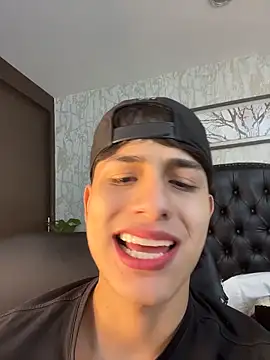 Lander Cruz online show from 12-22-25, 09:59