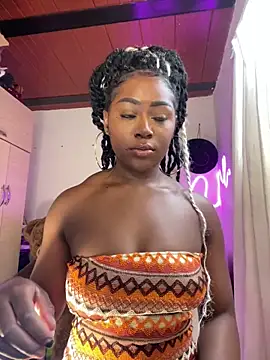 Cynthia es online show from 04-30-26, 03:52