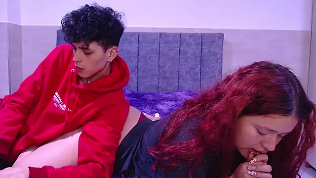 hottie couplee online show from 12-17-25, 09:53