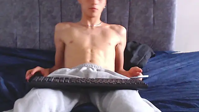 hottie couplee online show from 03-15-26, 09:33