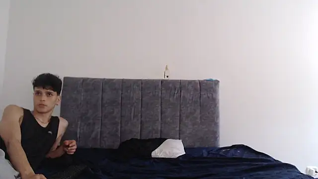 hottie couplee online show from 03-17-26, 10:46