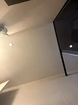 Snapshot of andresbale chatting on 12-18-25, 07:35 andresbale online show from 12-18-25, 07:35