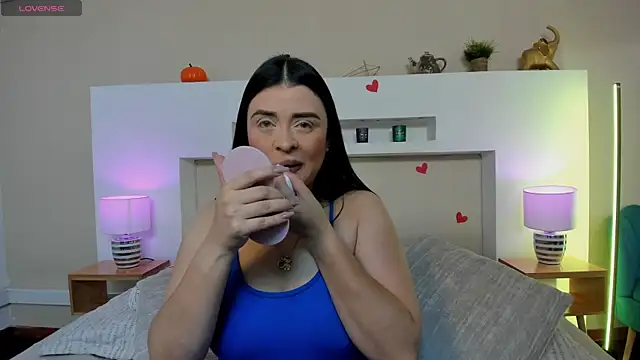 AnikaRomanoff  online show from 05-08-26, 11:36