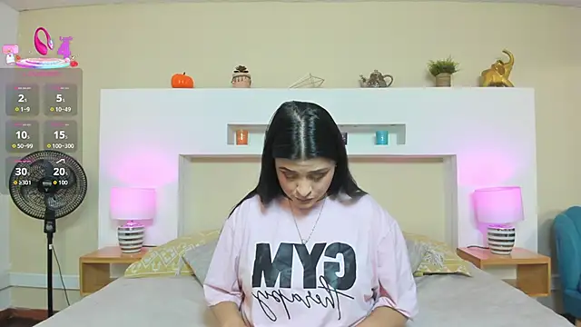 Snapshot of AnikaRomanoff_ chatting on 12-15-25, 11:27 AnikaRomanoff online show from 12-15-25, 11:27