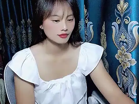 Nana569 online show from 12-20-25, 07:06