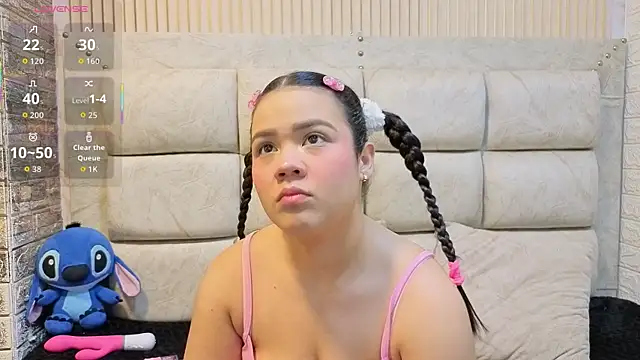 ValeryMorales online show from 12-20-25, 03:20