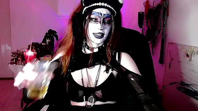 EmpressMorrigan online show from 02-05-26, 01:07