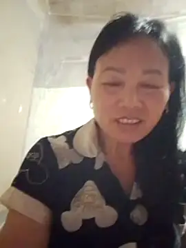 Lili-123k online show from 05-23-26, 04:06