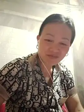 Lili-123k online show from 03-24-26, 06:02