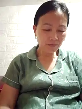 Lili-123k online show from 05-17-26, 05:07