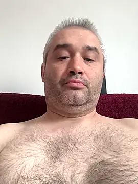 Olomoucak1982 online show from 04-21-26, 08:10