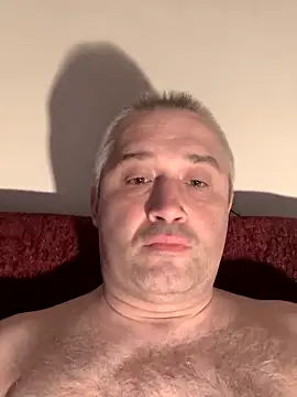 Olomoucak1982 online show from 04-08-26, 05:36