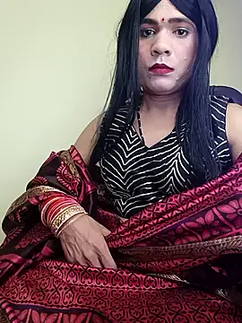 Snapshot of Lovely_Ladyboy_star chatting on 02-15-26, 04:17 Lovely Ladyboy star online show from 02-15-26, 04:17