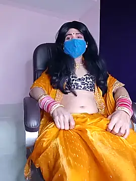 Snapshot of Lovely_Ladyboy_star chatting on 12-21-25, 06:20 Lovely Ladyboy star online show from 12-21-25, 06:20