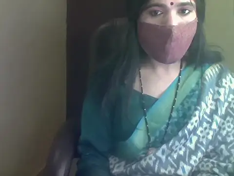 Snapshot of Lovely_Ladyboy_star chatting on 02-27-26, 03:56 Lovely Ladyboy star online show from 02-27-26, 03:56