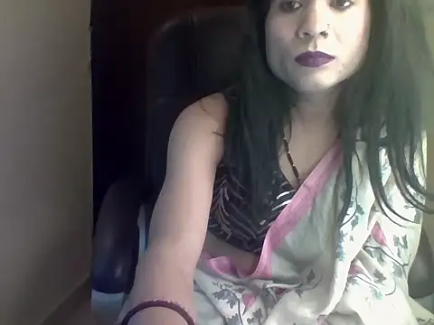 Snapshot of Lovely_Ladyboy_star chatting on 02-17-26, 05:43 Lovely Ladyboy star online show from 02-17-26, 05:43