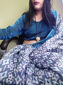 Snapshot of Lovely_Ladyboy_star chatting on 02-26-26, 04:51 Lovely Ladyboy star online show from 02-26-26, 04:51