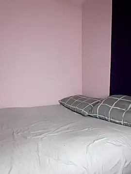 Snapshot of Lovely_Ladyboy_star chatting on 12-17-25, 04:56 Lovely Ladyboy star online show from 12-17-25, 04:56