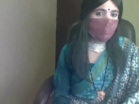 Snapshot of Lovely_Ladyboy_star chatting on 03-01-26, 06:52 Lovely Ladyboy star online show from 03-01-26, 06:52