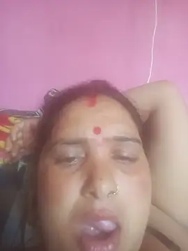 Your-shreya143 online show from 06-16-26, 09:20