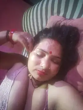 Your-shreya143 online show from 07-18-26, 10:29