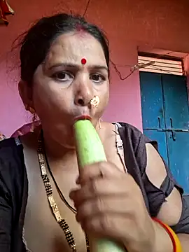 Your-shreya143 online show from 07-24-26, 11:50